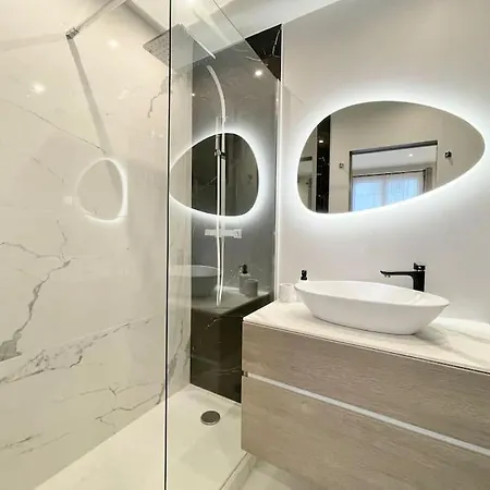 Charming Marais, Republique, Bastille Appartement