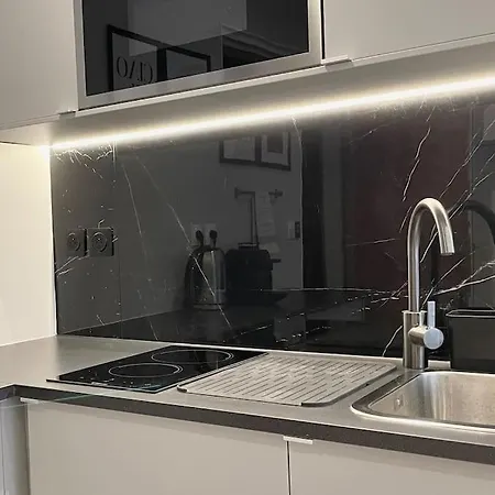 Charming Marais, Republique, Bastille * פריז