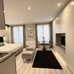 Charming Marais, Republique, Bastille Daire *