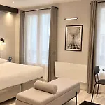 Charming Marais, Republique, Bastille Daire Paris