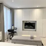 Charming Marais, Republique, Bastille Daire